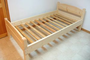 «Дизайнерская кровать своими руками? Легко!»: 13 отличных идей